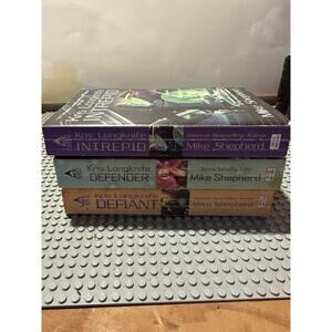 KRIS LONGKNIFE Series Lot of 3 Paperback Science Fiction Mike Shepherd Books
